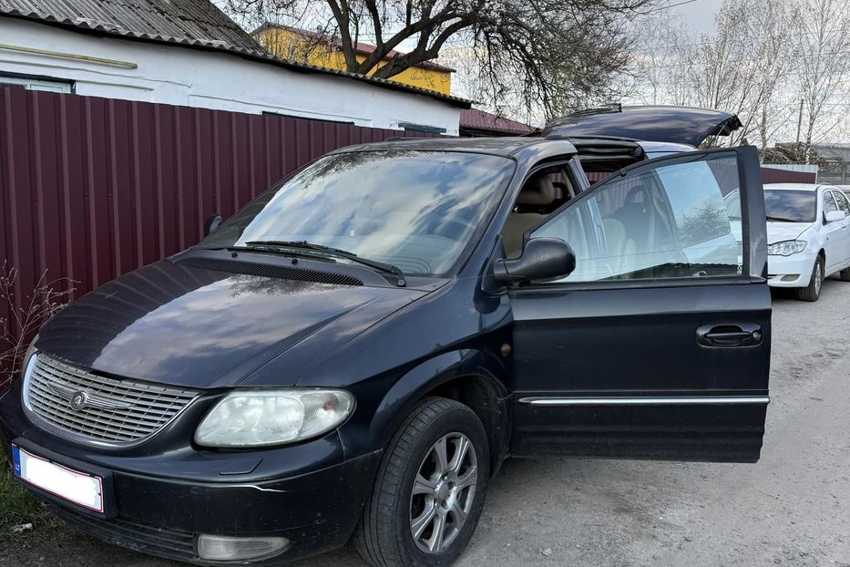 Продам Chrysler Grand Voyager 2001 года в Житомире