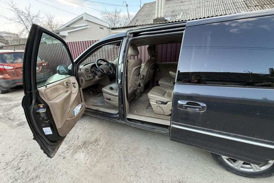 Продам Chrysler Grand Voyager 2001 года в Житомире