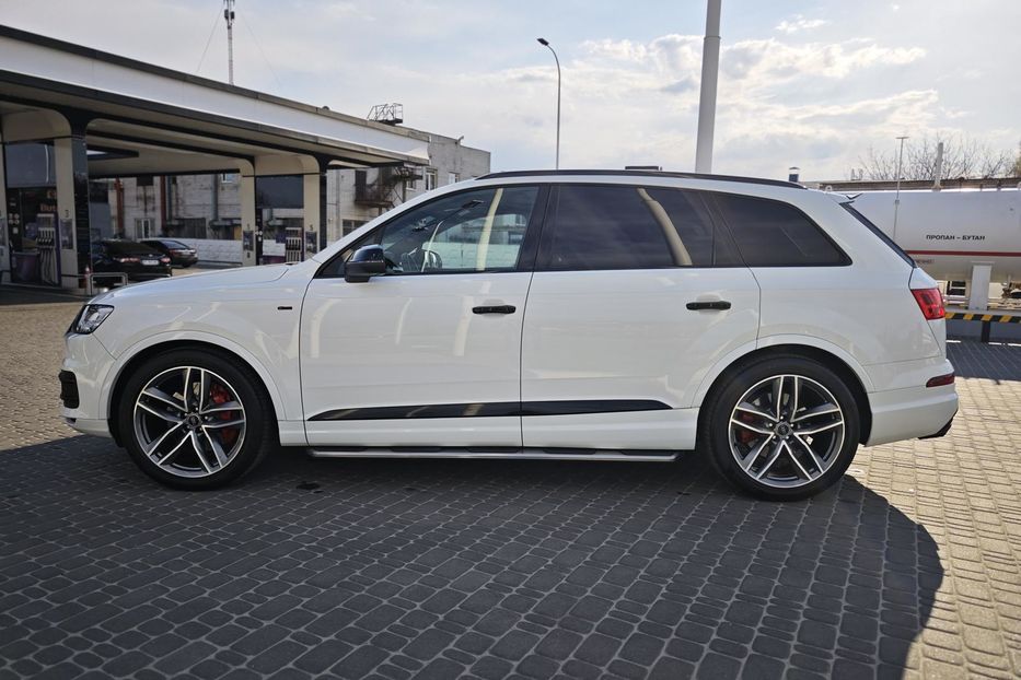 Продам Audi Q7 Prestige 2016 года в Днепре