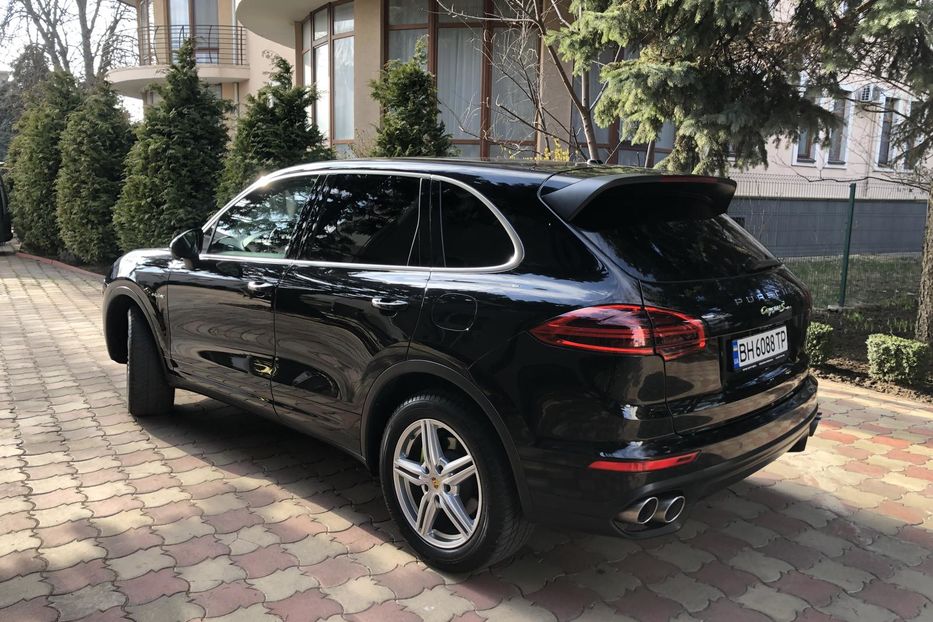Продам Porsche Cayenne 2015 года в Одессе