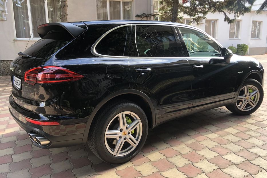 Продам Porsche Cayenne 2015 года в Одессе
