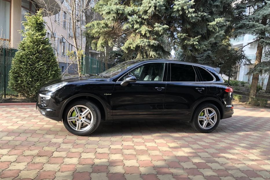 Продам Porsche Cayenne 2015 года в Одессе