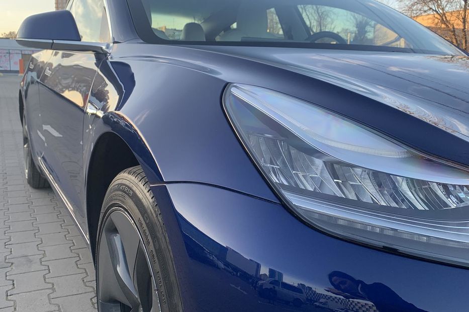 Продам Tesla Model 3 2019 года в Одессе