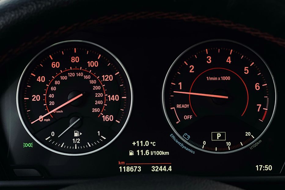 Продам BMW 2 Series 228i Xdrive 2015 года в Луцке