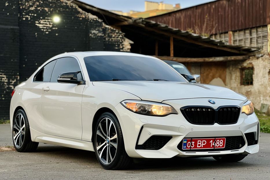 Продам BMW 2 Series 228i Xdrive 2015 года в Луцке