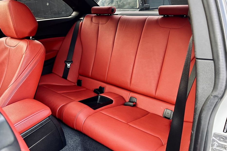 Продам BMW 2 Series 228i Xdrive 2015 года в Луцке