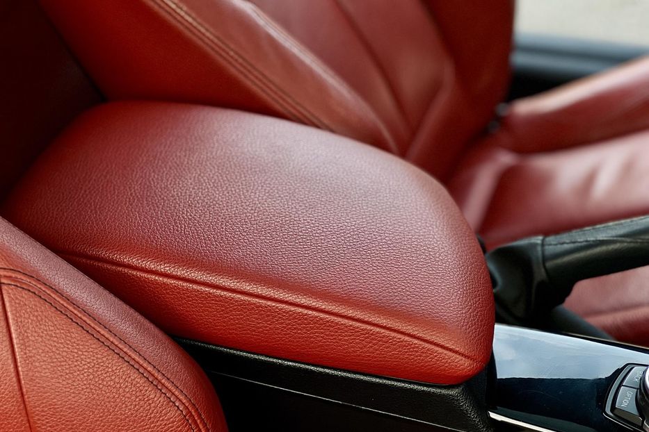 Продам BMW 2 Series 228i Xdrive 2015 года в Луцке