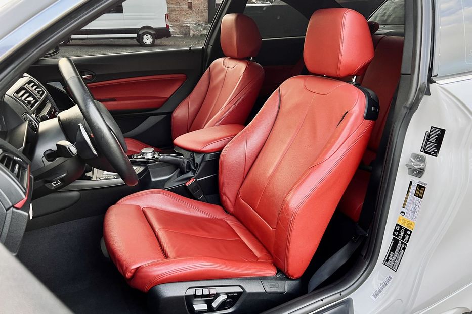 Продам BMW 2 Series 228i Xdrive 2015 года в Луцке