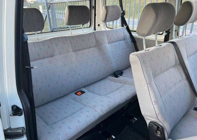 Продам Volkswagen T4 (Transporter) пасс. 2000 года в Запорожье