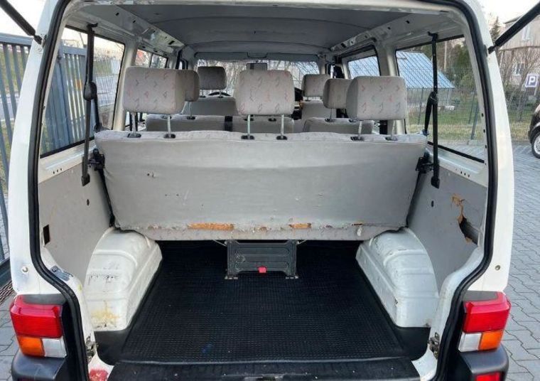 Продам Volkswagen T4 (Transporter) пасс. 2000 года в Запорожье
