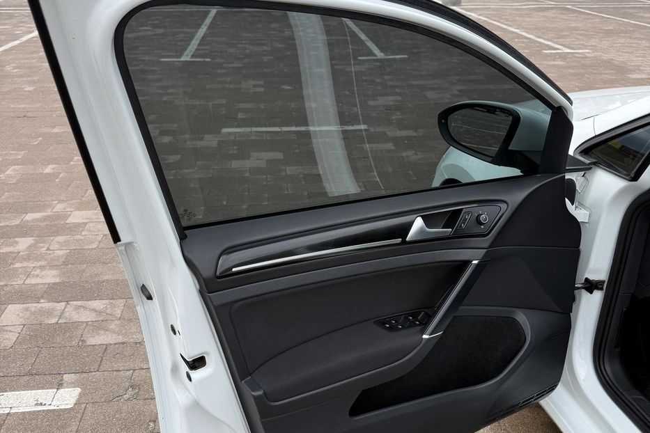 Продам Volkswagen Golf VII 2013 года в Житомире