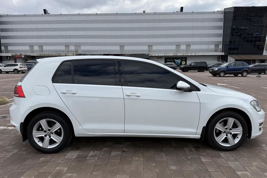 Продам Volkswagen Golf VII 2013 года в Житомире