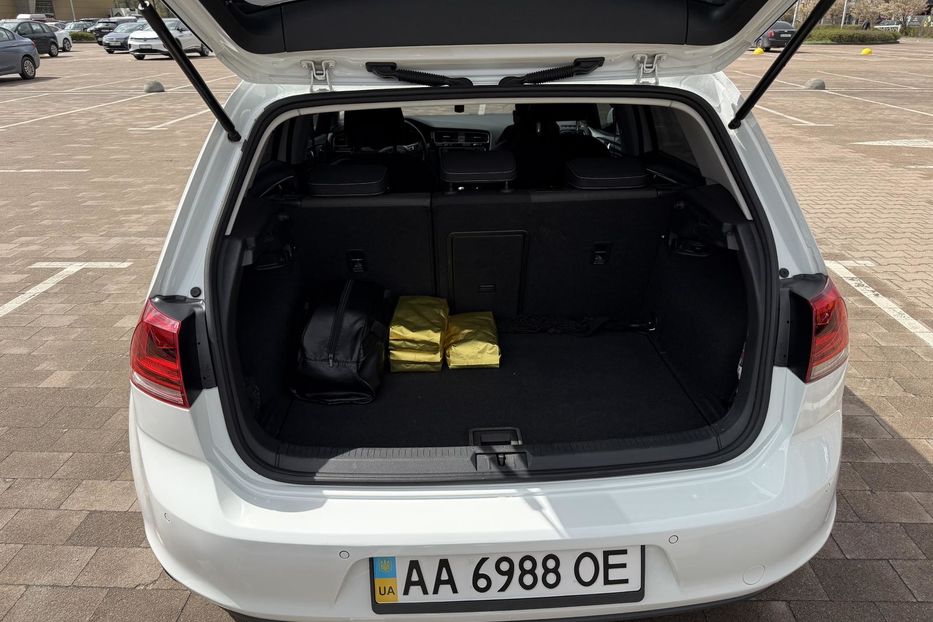 Продам Volkswagen Golf VII 2013 года в Житомире