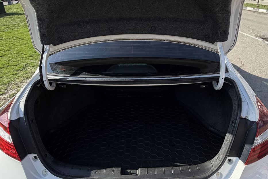 Продам Honda Accord Sport 2017 года в Харькове