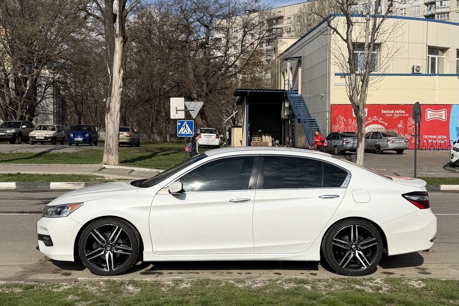 Продам Honda Accord Sport 2017 года в Харькове