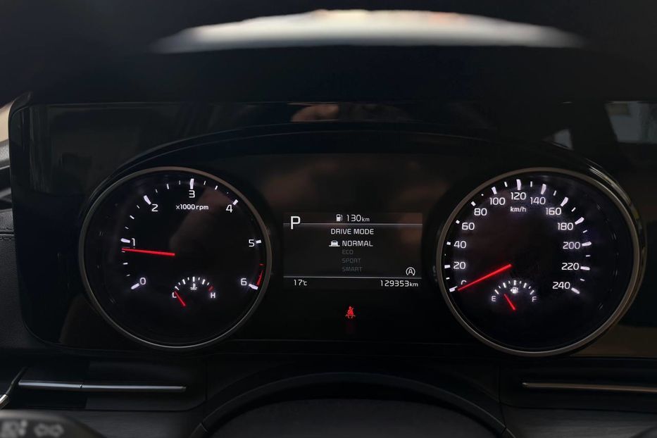 Продам Kia Carnival 2020 года в Одессе