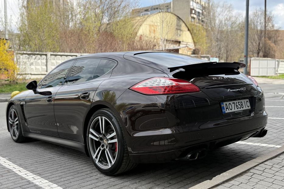 Продам Porsche Panamera GTS 2013 года в Киеве
