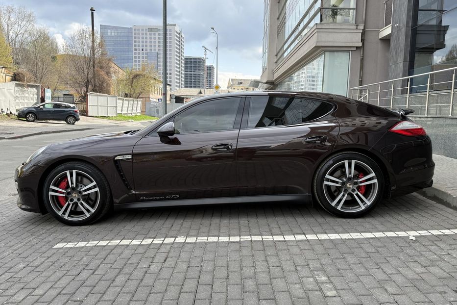 Продам Porsche Panamera GTS 2013 года в Киеве