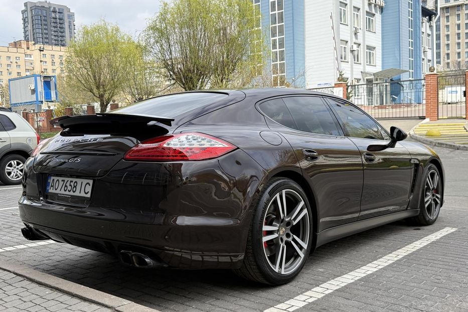 Продам Porsche Panamera GTS 2013 года в Киеве