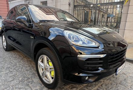 Продам Porsche Cayenne ГИБРИД 2015 года в Одессе