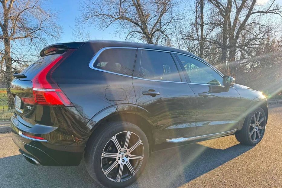 Продам Volvo XC60 2017 года в Киеве