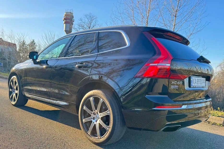 Продам Volvo XC60 2017 года в Киеве