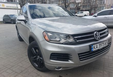 Продам Volkswagen Touareg Гибрид 2011 года в Киеве