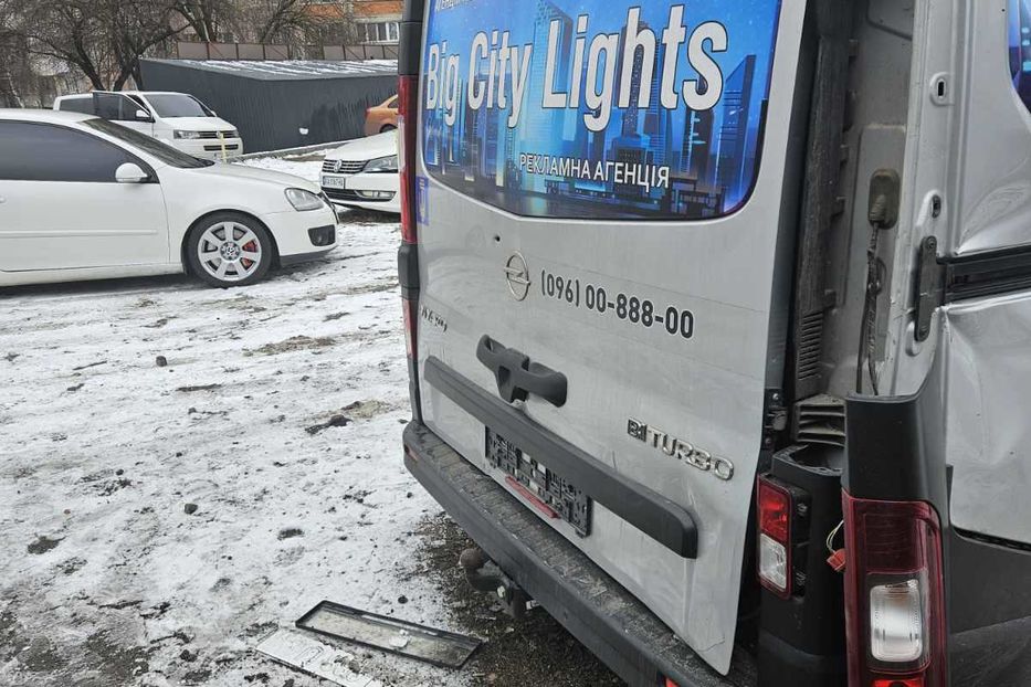 Продам Opel Vivaro груз. 2016 года в г. Вышгород, Киевская область