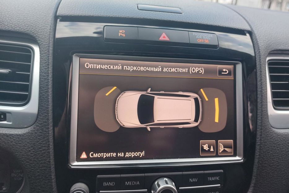 Продам Volkswagen Touareg Гибрид 2011 года в Киеве