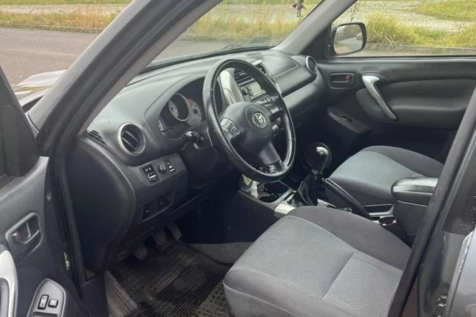 Продам Toyota Rav 4 2005 года в Запорожье
