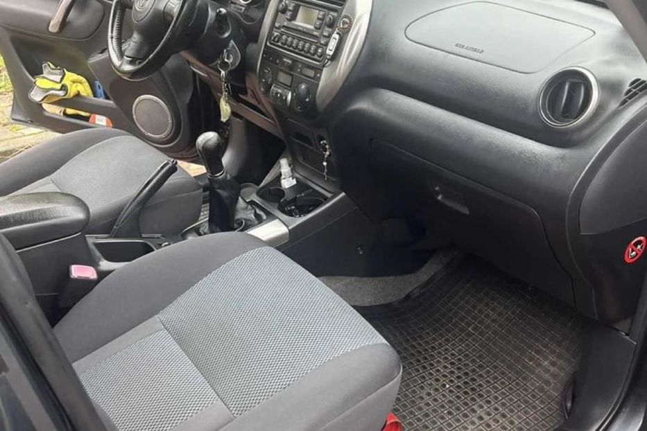 Продам Toyota Rav 4 2005 года в Запорожье
