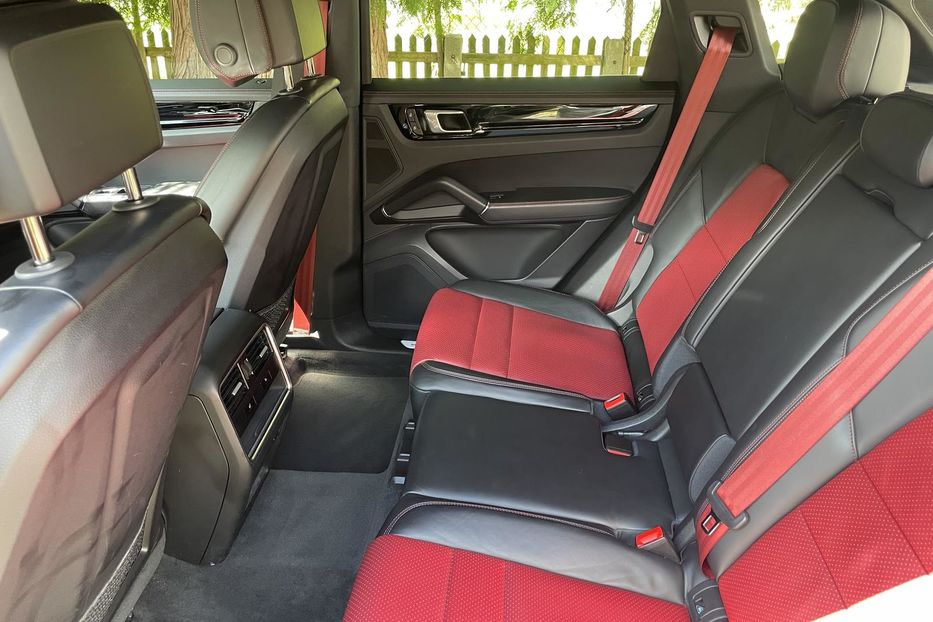 Продам Porsche Cayenne 2022 года в Харькове