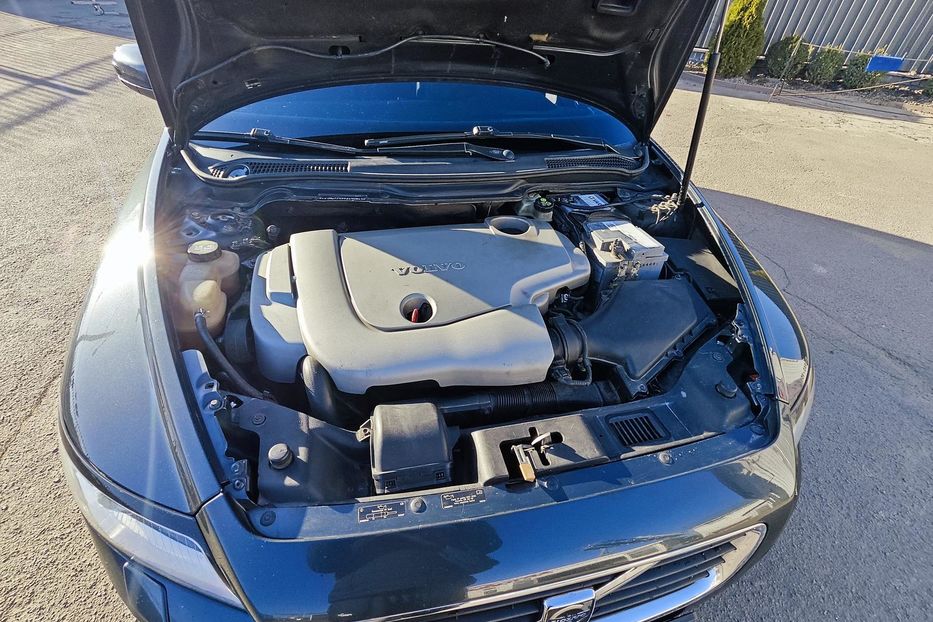 Продам Volvo V50 2009 года в Житомире