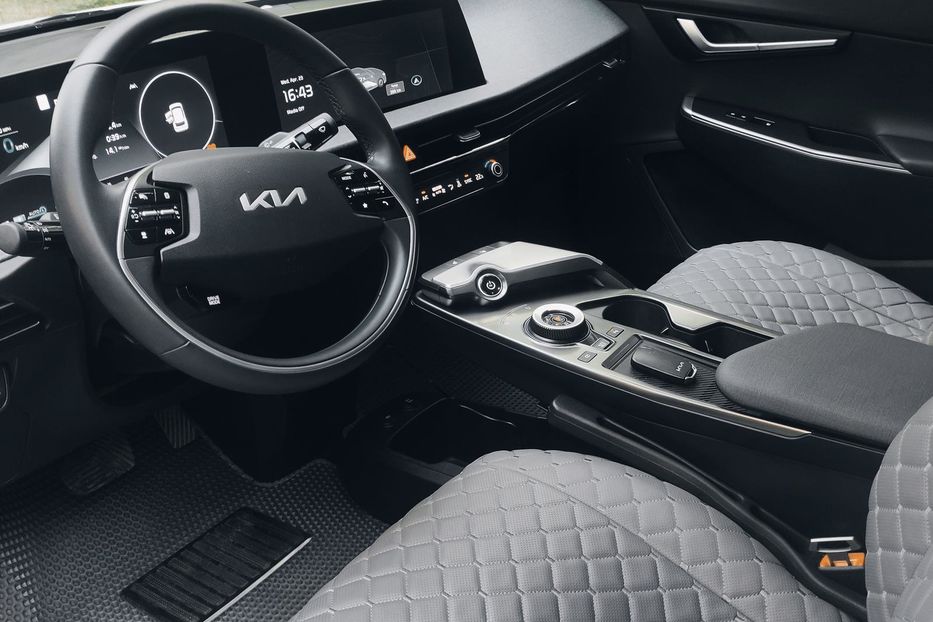 Продам Kia EV6 2023 года в г. Путивль, Сумская область