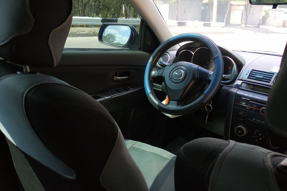 Продам Mazda 3 Hatchback  2004 года в Запорожье