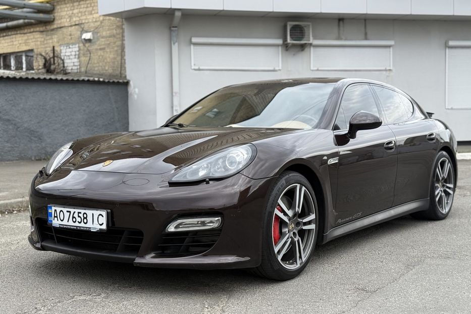 Продам Porsche Panamera GTS 2013 года в Киеве