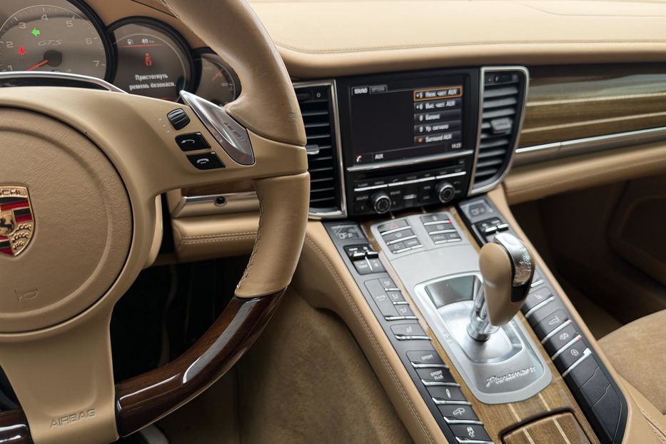 Продам Porsche Panamera GTS 2013 года в Киеве