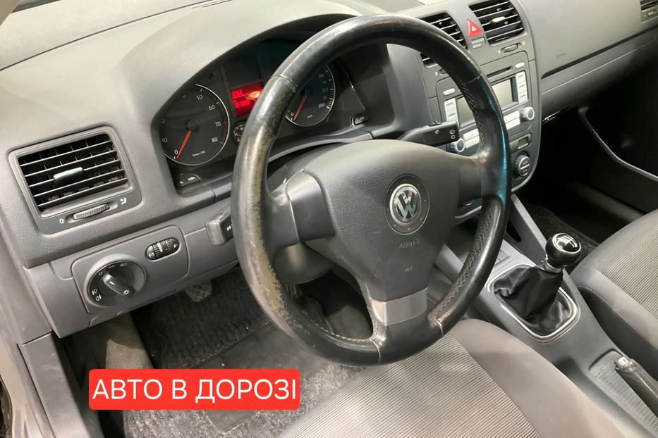 Продам Volkswagen Golf V 1.6 mpi 2006 года в Львове