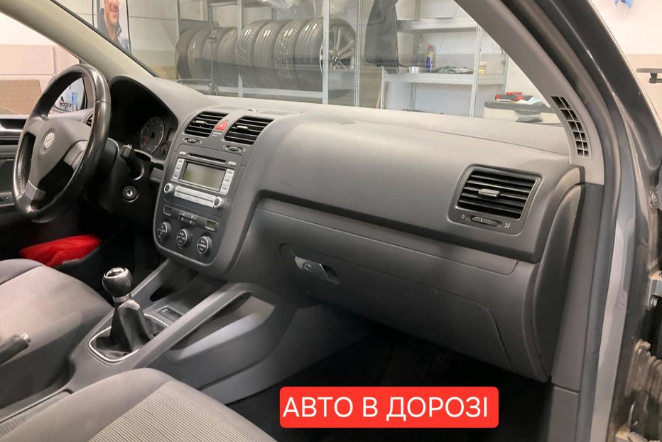 Продам Volkswagen Golf V 1.6 mpi 2006 года в Львове