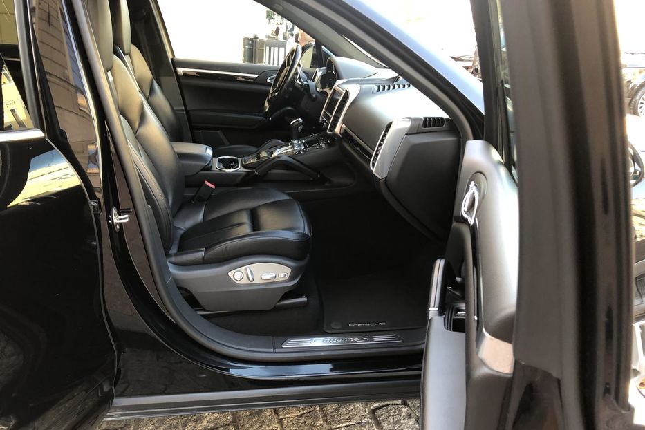 Продам Porsche Cayenne 2015 года в Одессе