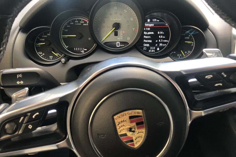 Продам Porsche Cayenne 2015 года в Одессе