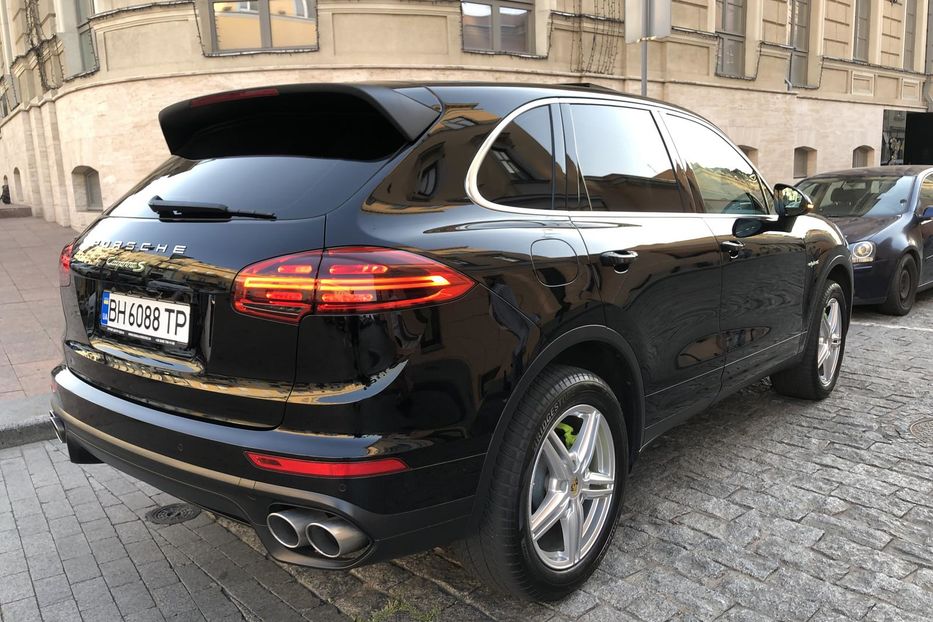 Продам Porsche Cayenne 2015 года в Одессе