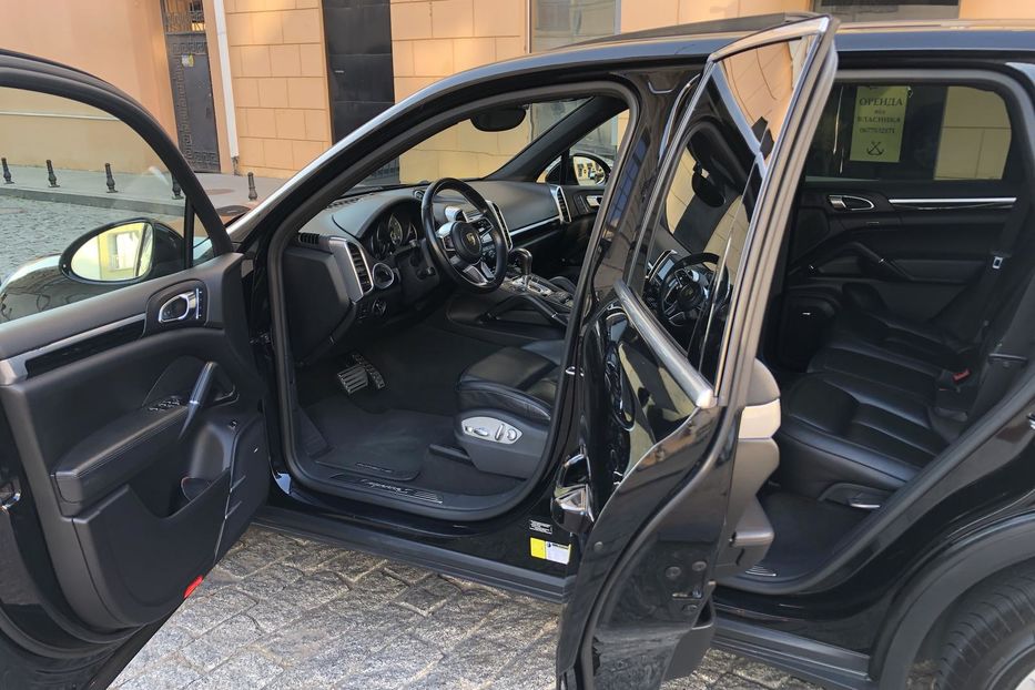 Продам Porsche Cayenne 2015 года в Одессе