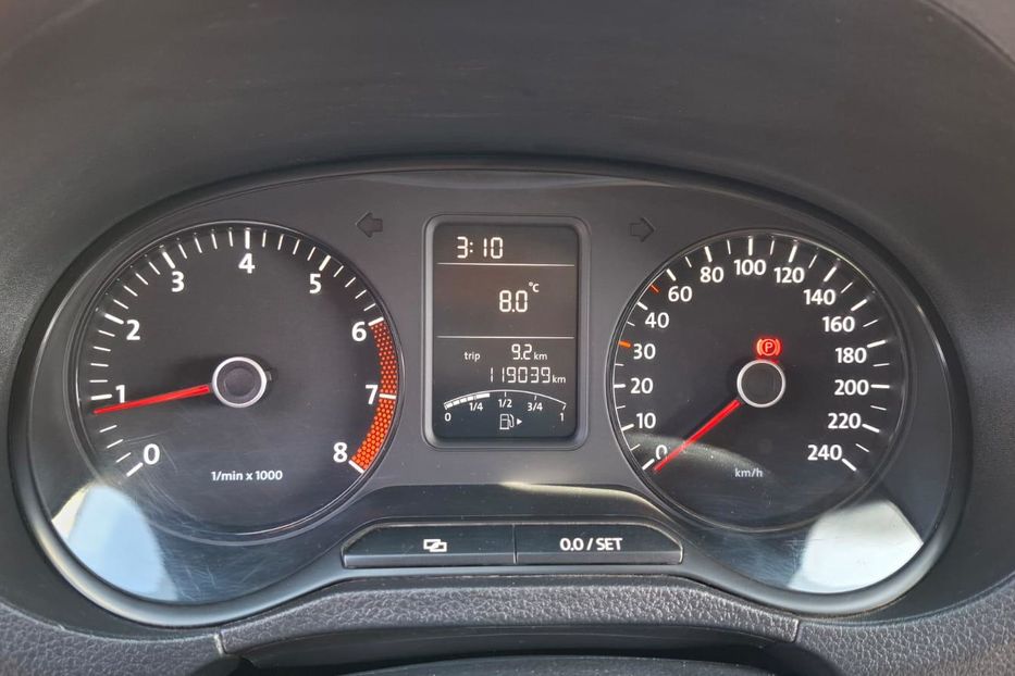 Продам Volkswagen Polo 2011 года в Киеве