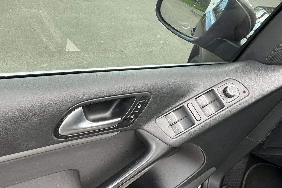 Продам Volkswagen Tiguan 5n 2014 года в Одессе