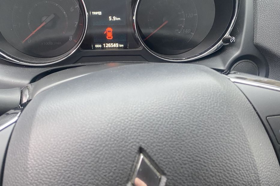 Продам Mitsubishi Outlander Sport 2016 года в Харькове