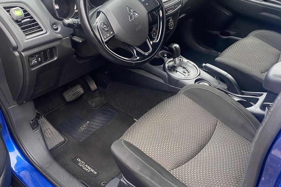 Продам Mitsubishi Outlander Sport 2016 года в Харькове