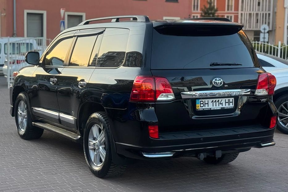 Продам Toyota Land Cruiser 200 Дизель 2012 года в Одессе