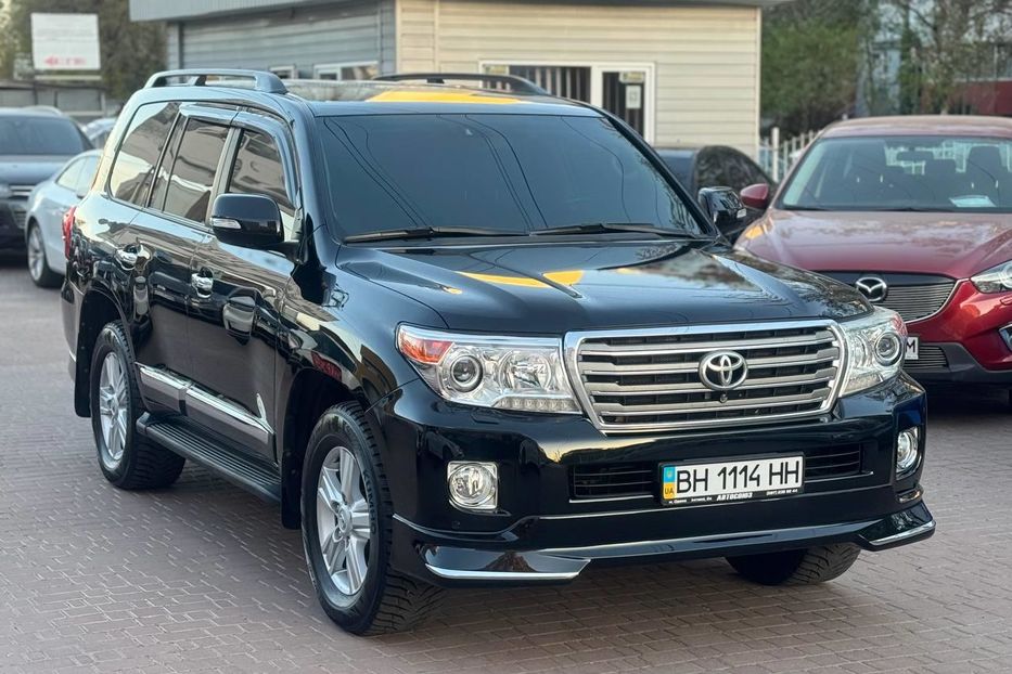Продам Toyota Land Cruiser 200 Дизель 2012 года в Одессе