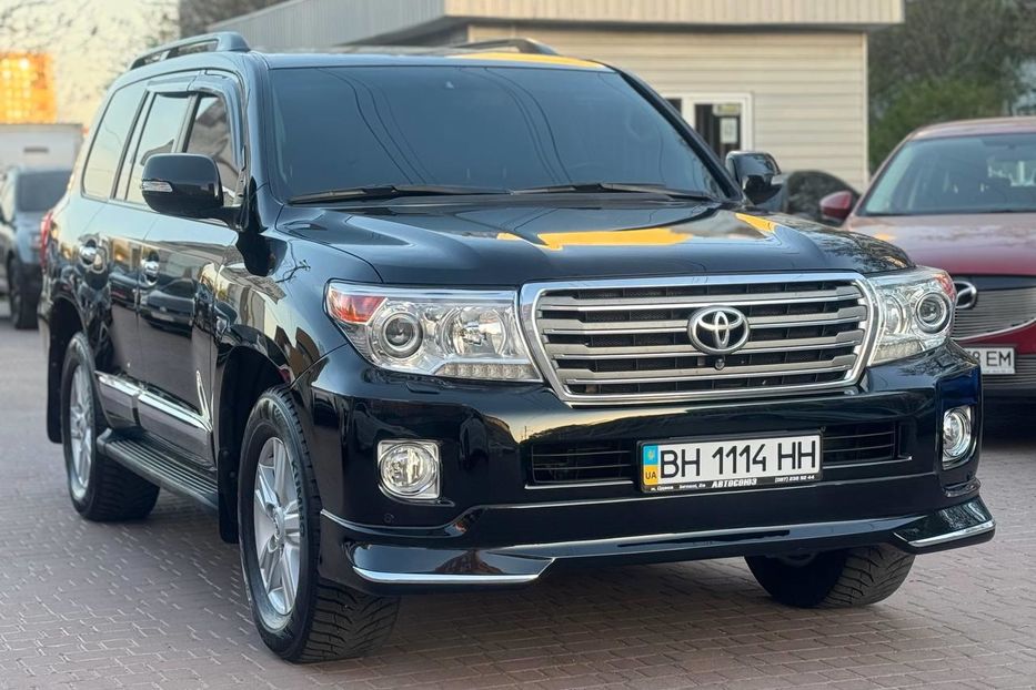 Продам Toyota Land Cruiser 200 Дизель 2012 года в Одессе